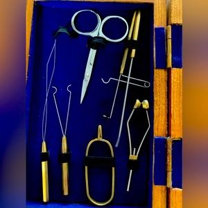 Complete fly tying kit without hackle 40 flys included